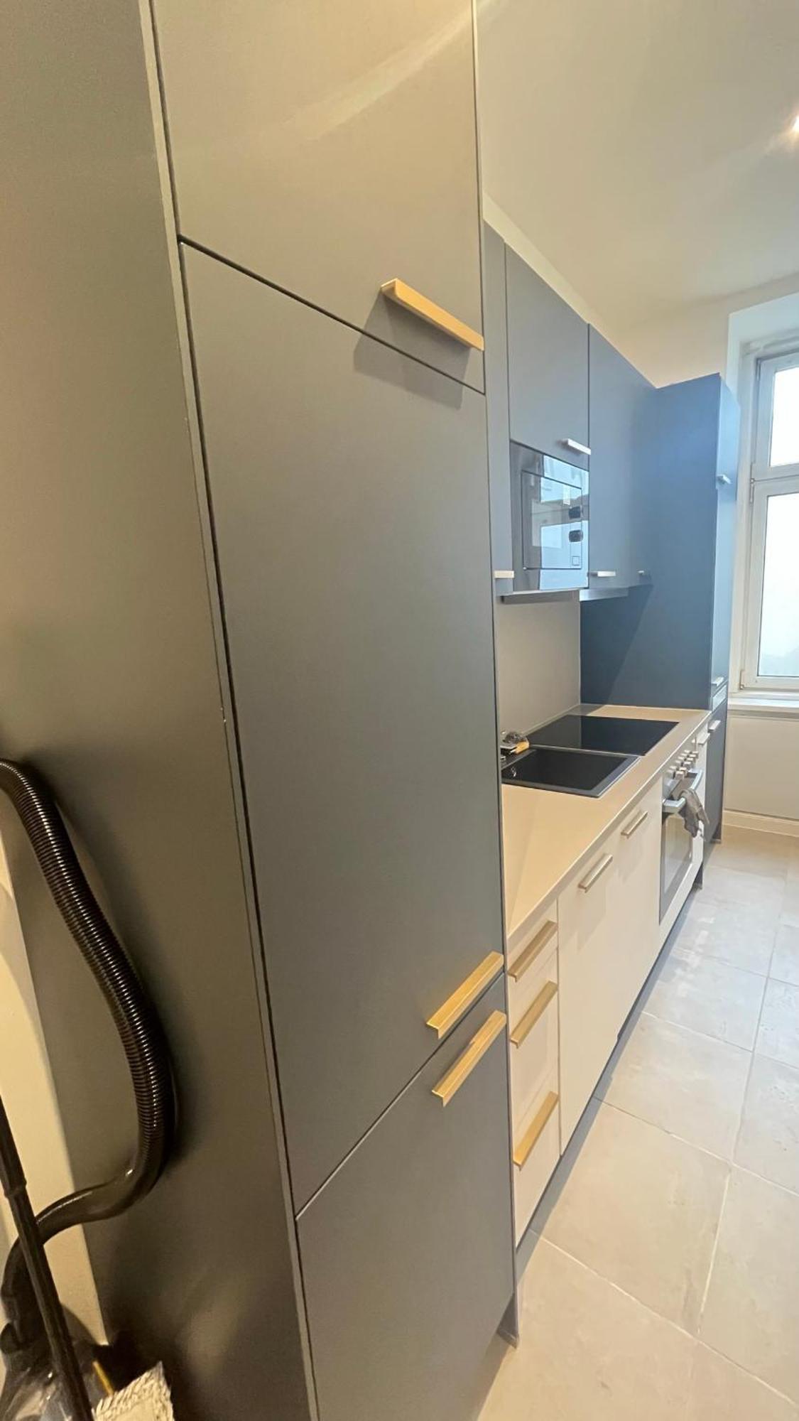K&K Apartment Near Hauptbahnhof - Kingsize Bed Wina Bagian luar foto