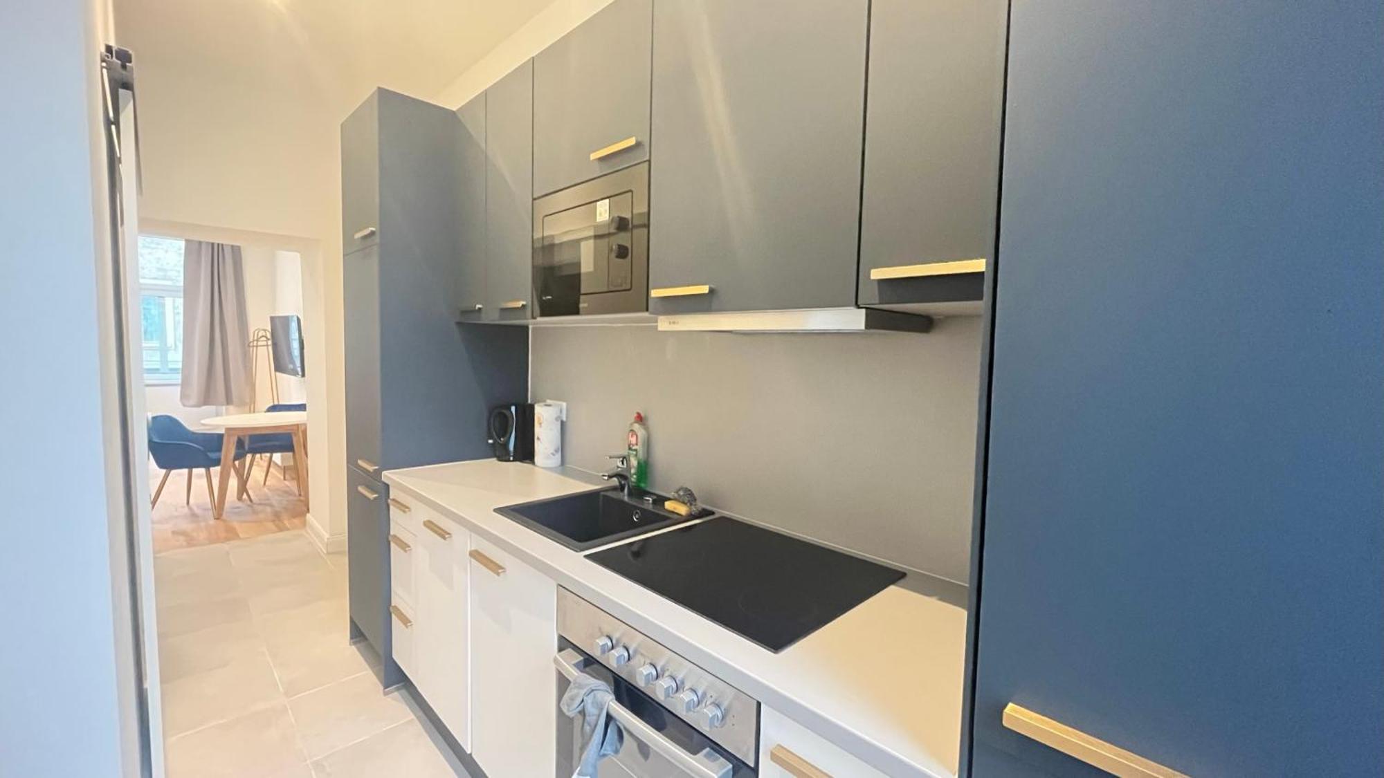 K&K Apartment Near Hauptbahnhof - Kingsize Bed Wina Bagian luar foto
