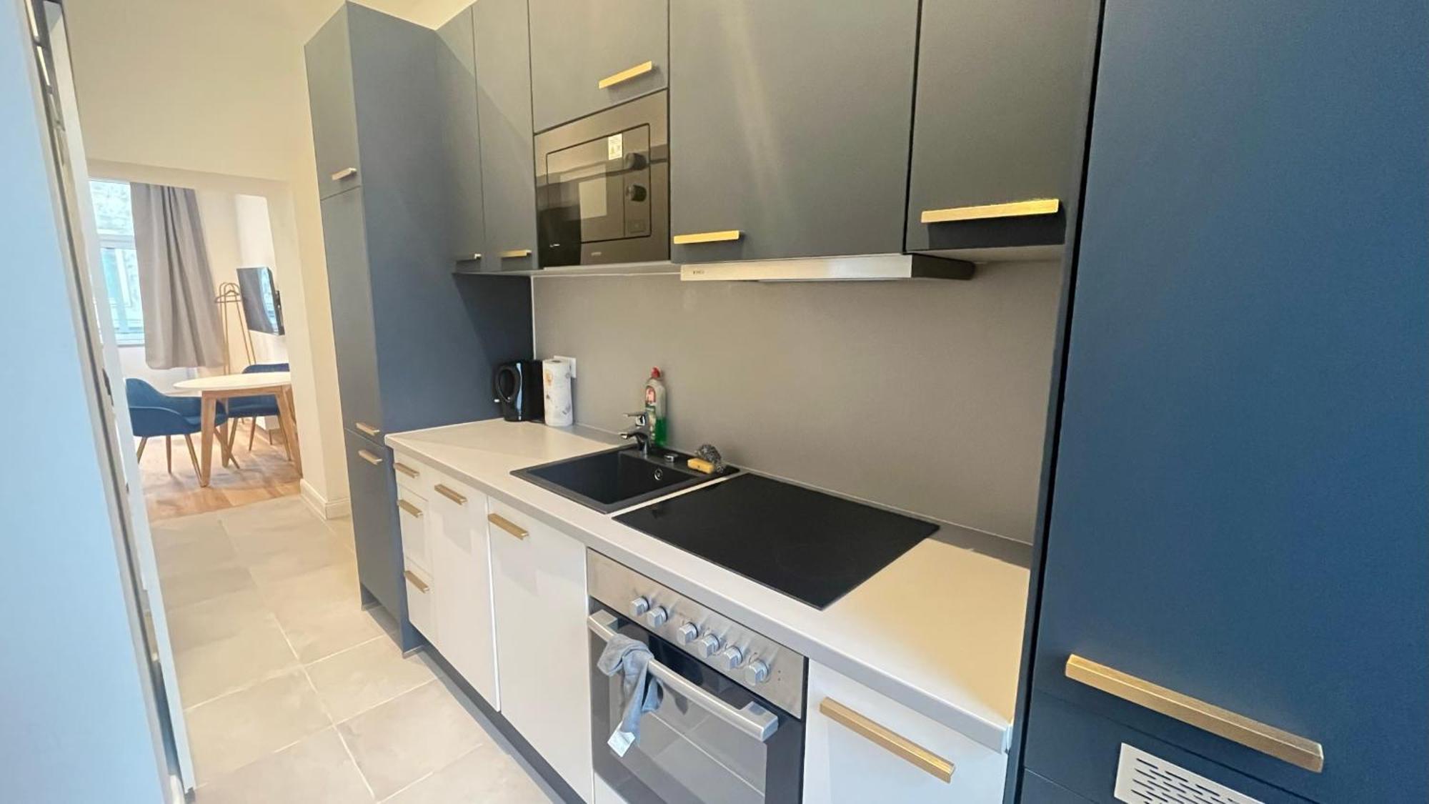 K&K Apartment Near Hauptbahnhof - Kingsize Bed Wina Bagian luar foto